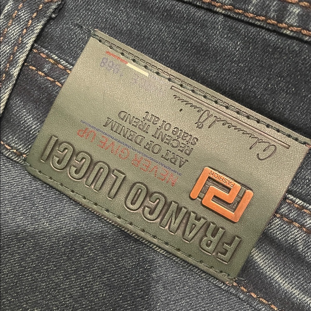 Men's Dark Blue Relaxed Jeans